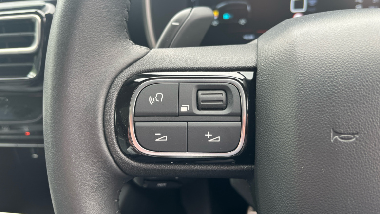 Citroen C5 Aircross 1.2 Hybrid 136 E-series 5dr e-DCS6 Petrol Hatchback